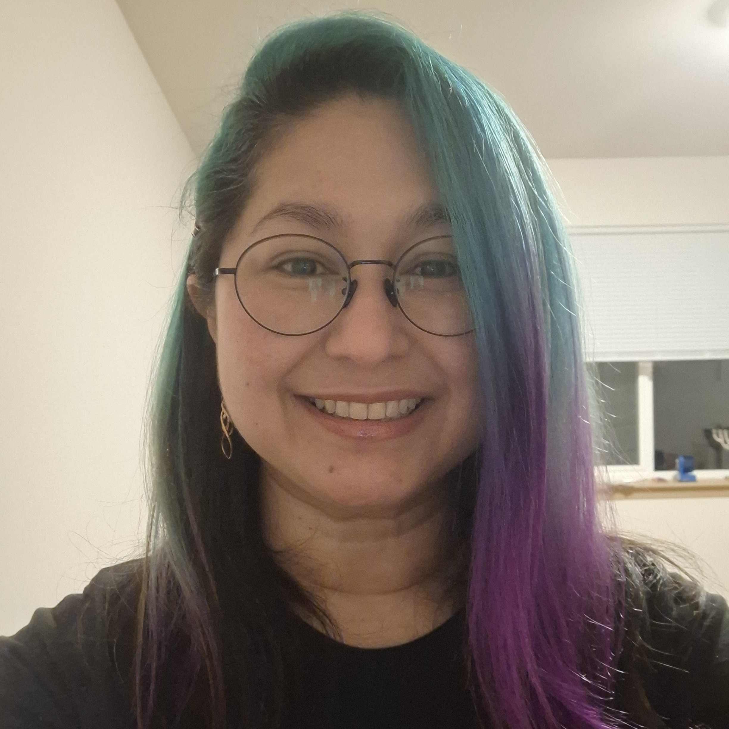 Headshot of Loly Gomez