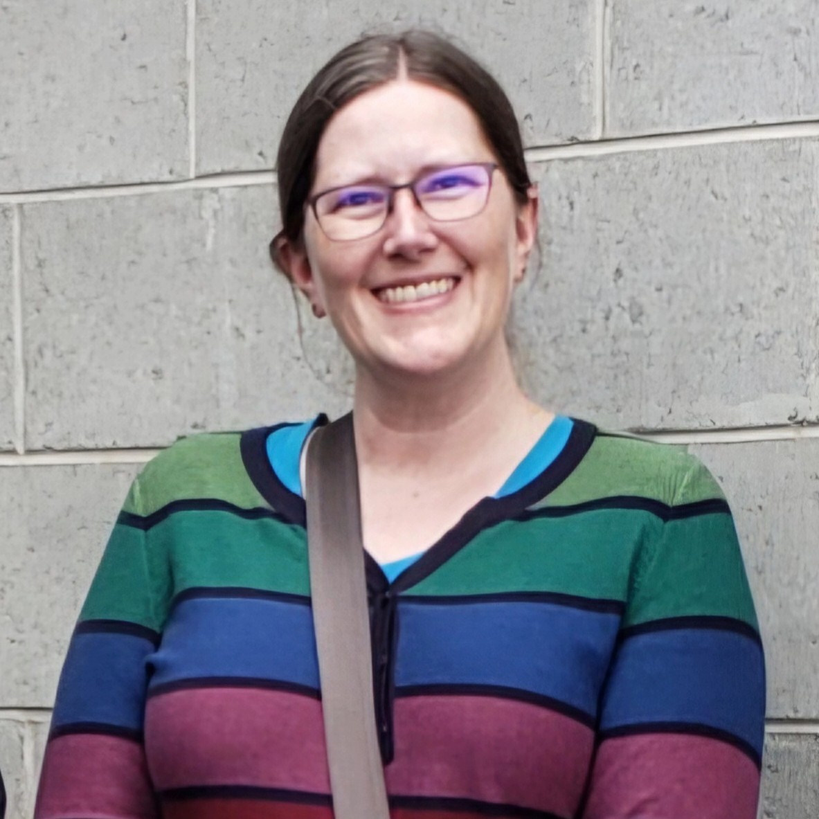 Headshot of Julie Graham